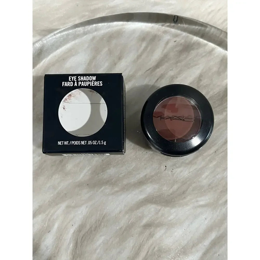 NEW MAC Cosmetics Swiss Chocolate Soft Matte Pigmented Eyeshadow Brown Single